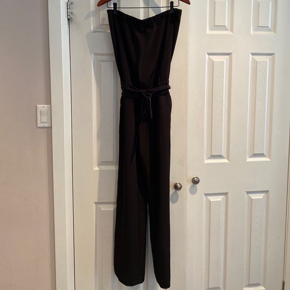 Black strapless jumpsuit size M from LOFT in beautiful condition!!